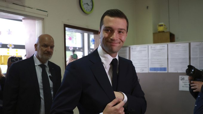 Líder de la extrema derecha: "Seré el primer ministro de todos los franceses"