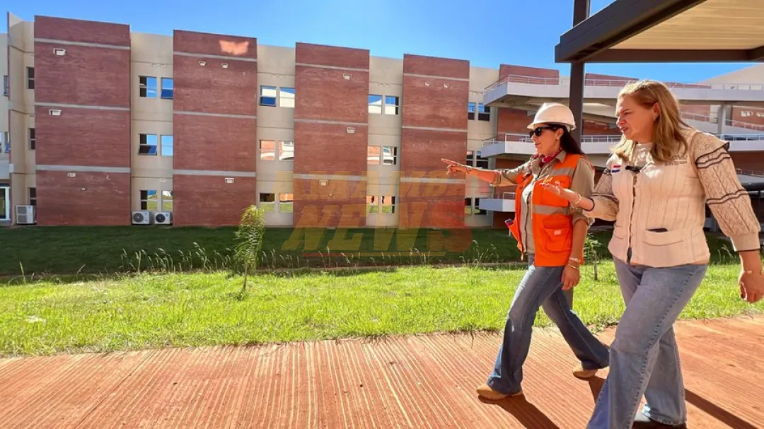 Ministras verifican detalles finales del Gran Hospital del Sur