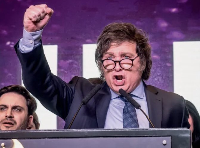 Como presidente electo, Milei presenta un discurso más pragmático y moderado