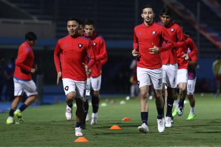 Cerro en crisis: Plantel reclama pago de salario
