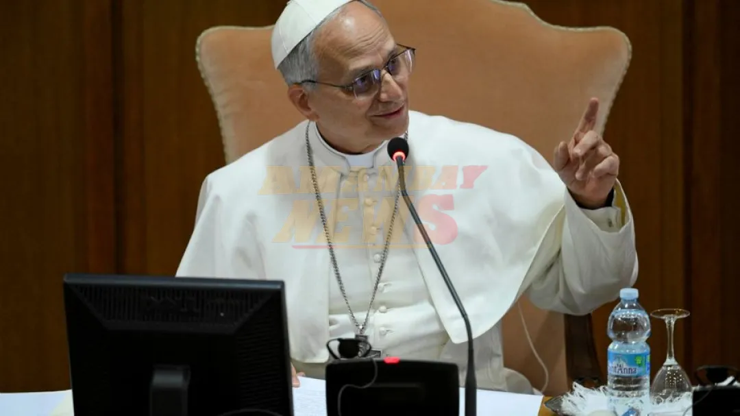 El papa León XIV promete continuar con algunas prioridades de Francisco y habla de los retos de la IA durante su primera audiencia
