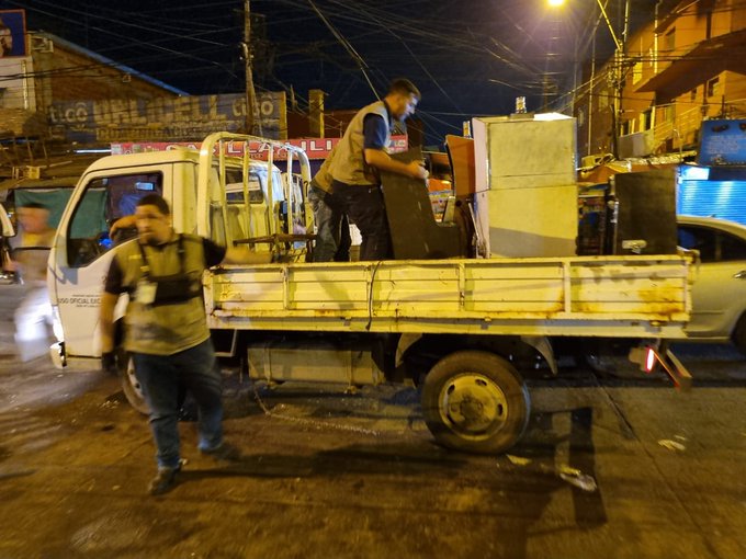 Requisan 32 tragamonedas en el Mercado 4 en intervención nocturna