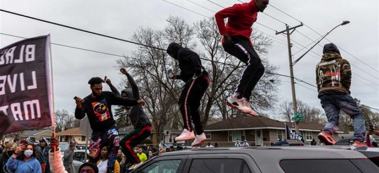 Protestas en EEUU por la muerte de otro afrodescendiente a manos de la policía