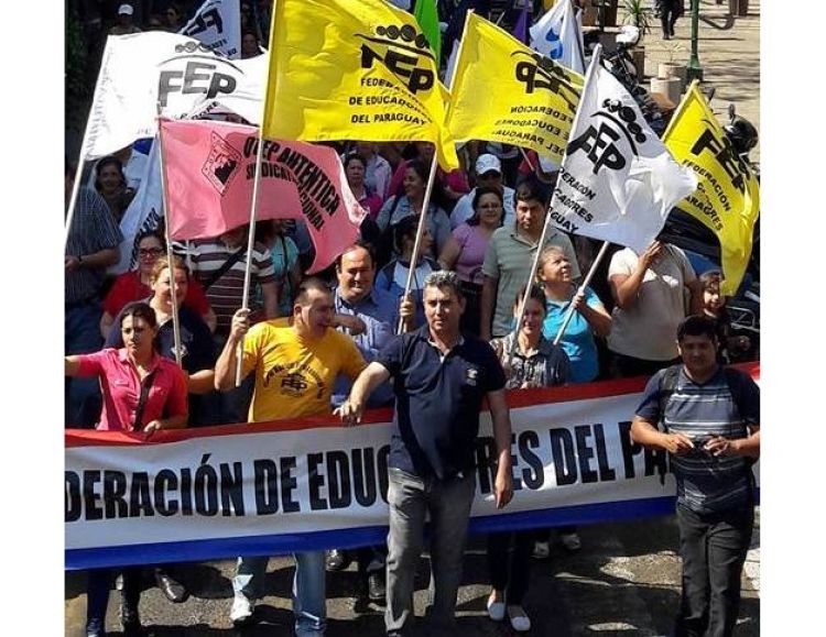 Docentes se declaran en cuarto intermedio y retomarán clases desde el lunes