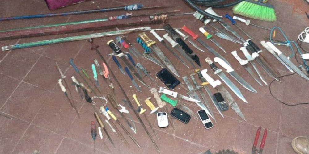 Incautan más de 60 armas blancas en nueva requisa en Tacumbú