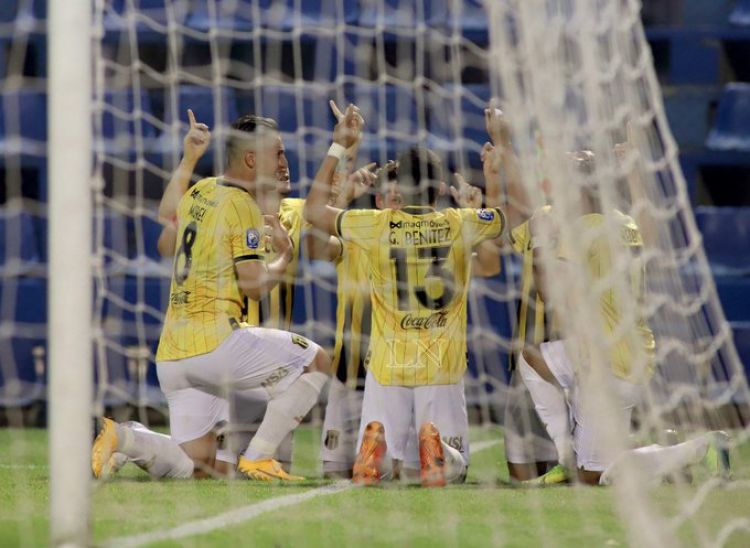 Costas confirmó el once titular de Guaraní para la Libertadores
