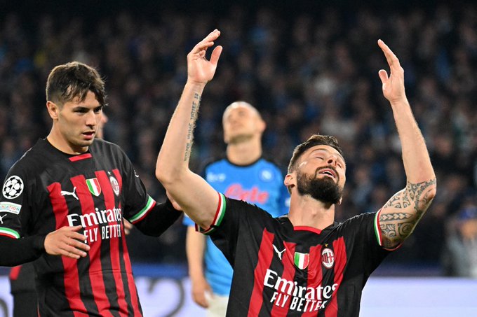 Milan resiste ante Napoli y vuelve a ‘semis’ de la Champions