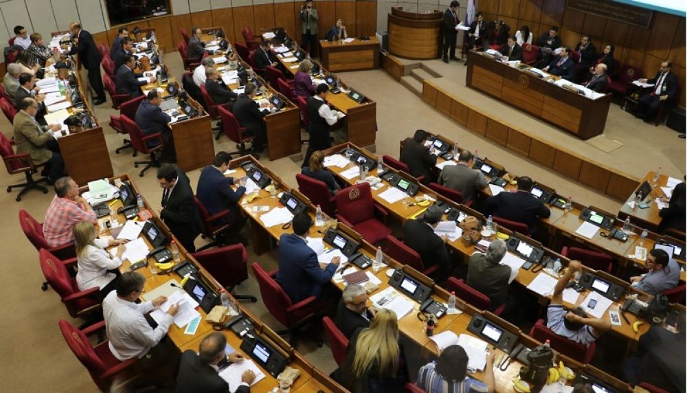 Comisión Bicameral: Ferreira será el primer citado según senador