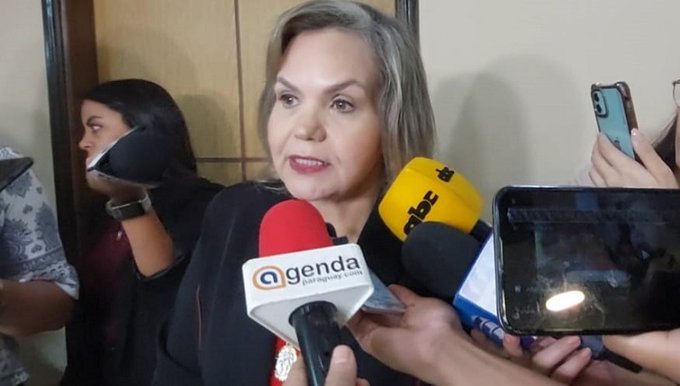 Senadora urge reglamentar por ley instalación de granjas de criptomonedas