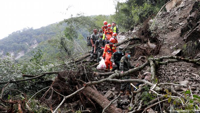 Al menos 19 muertos en un deslizamiento de tierras en China