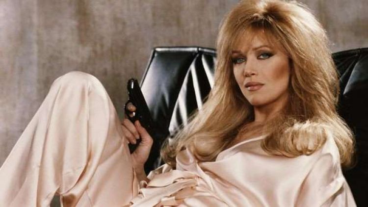 La actriz y chica Bond Tanya Roberts muere a los 65 años de edad