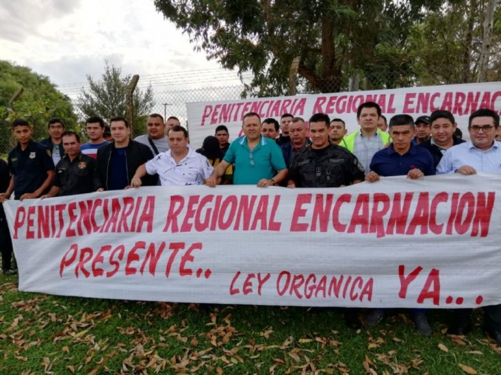 Guardias penitenciarios anuncian manifestación por falta de garantías