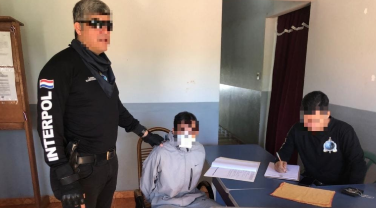 Detienen a un peruano que era buscado por tráfico de drogas