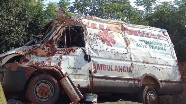 Vuelco de ambulancia produjo el deceso de una paciente