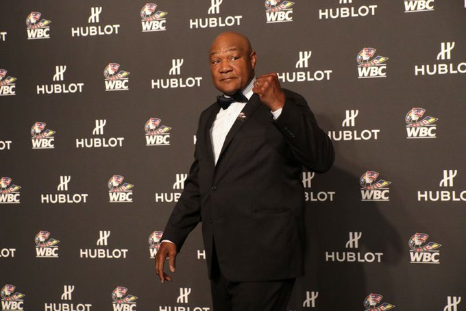 Demandan a George Foreman por presunta agresión sexual
