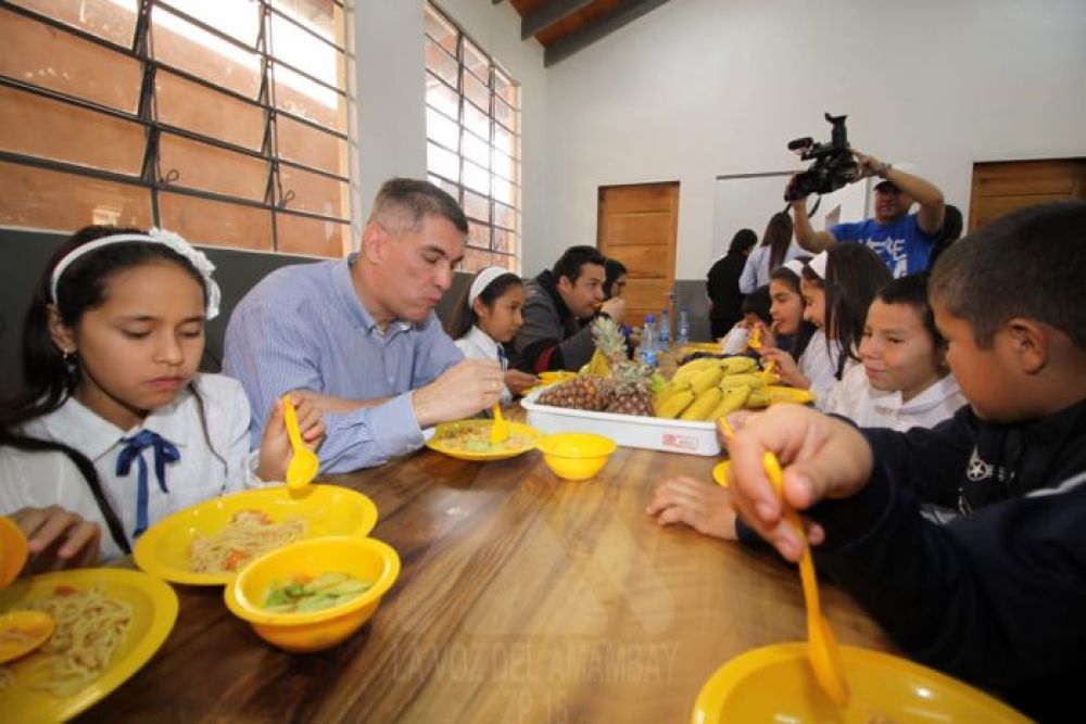 Gobernador de Amambay, inauguró obras en Capitán bado