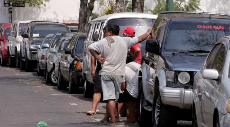 Cuidacoches advierten que no saldrán de las calles y, si se aplica el estacionamiento tarifado, muchos saldrían a robar