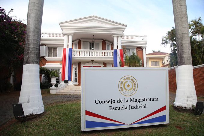 Terna para ministro de Corte, incompleta: Todo queda para el lunes
