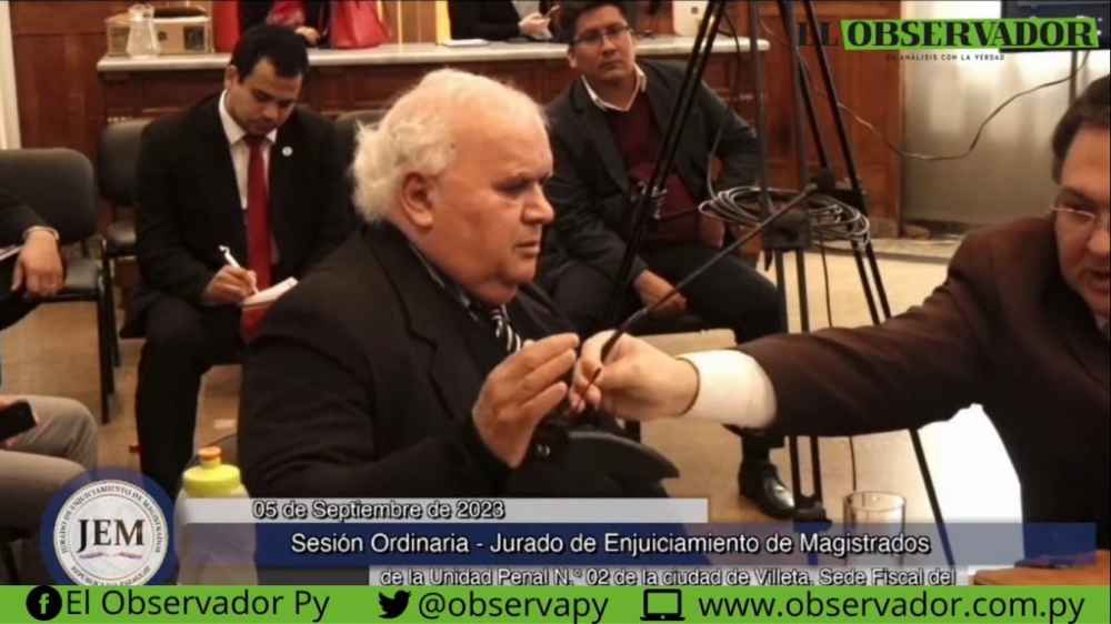 Defensores de Casse Giménez interrumpen a testigo cuando habló de relación sentimental de la fiscal