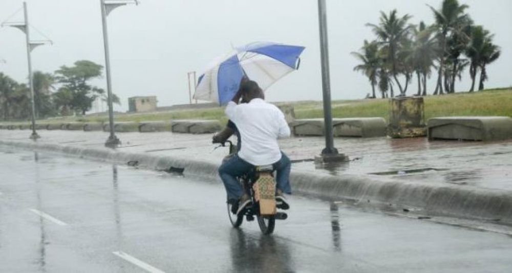 Seguirán las lluvias, tormentas y humedad