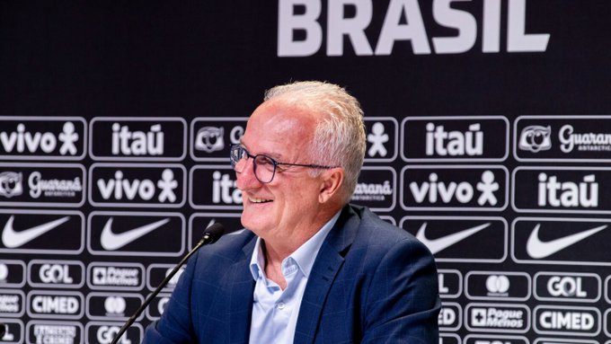 Dorival rebate las críticas y pide paciencia ante Paraguay