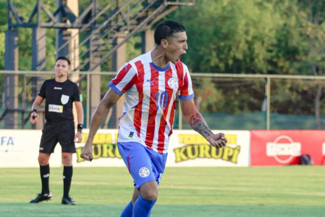Paraguay supera primer test ante Bolivia