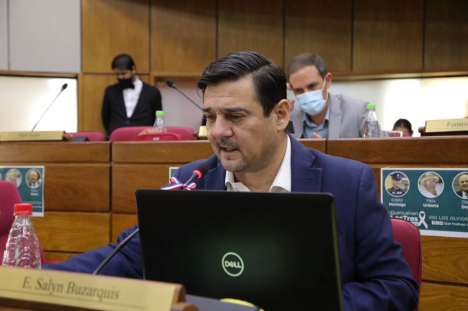 Falta de atención a información sobre secuestrados “demuestra una joda total”, dice Salyn Buzarquis