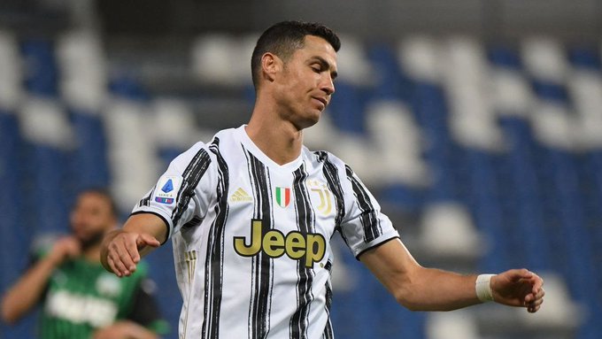 Sale a la luz un documento de Cristiano Ronaldo que compromete a la 'Juve'