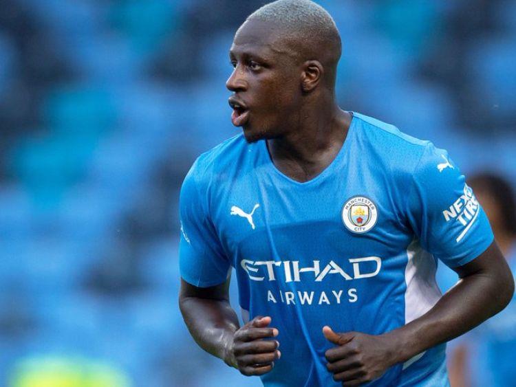 Benjamin Mendy utilizó habitaciones del pánico para violar y abusó de tres mujeres en una noche
