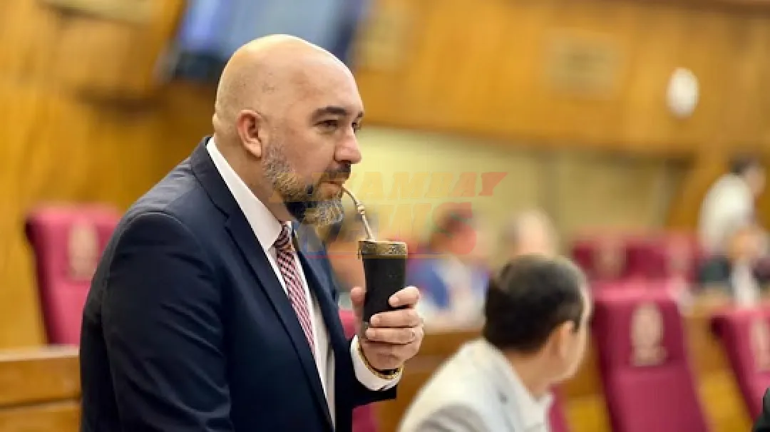 Defensa de Arévalo niega vínculo entre cheques y casos del JEM