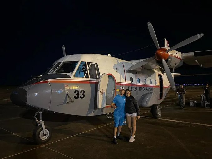 Corrupción: Pablito Lescano, de un show a otro, en avión de la Fuerza Aérea Paraguaya