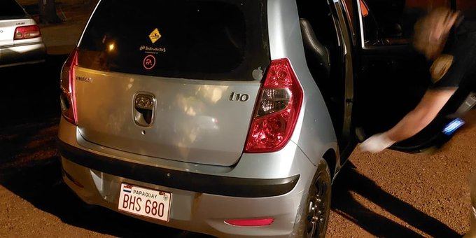 Por aparentes celos, pareja de una pasajera disparó contra móvil de Bolt