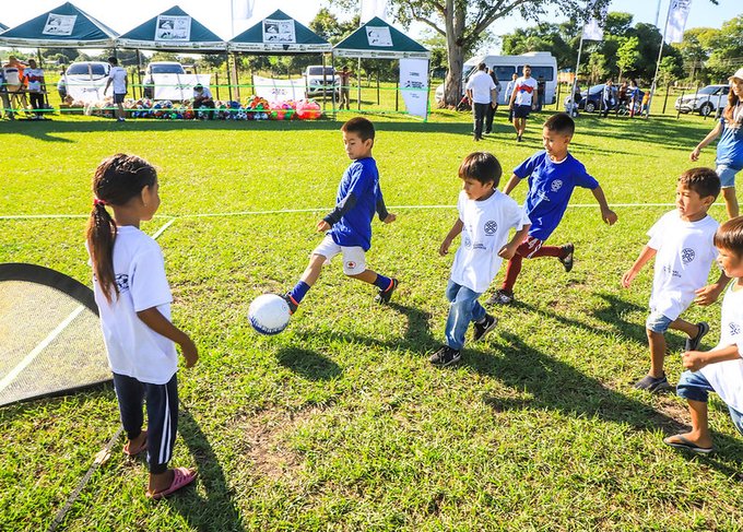 Fútbol con valores llega al Barrio San Francisco de Asunción