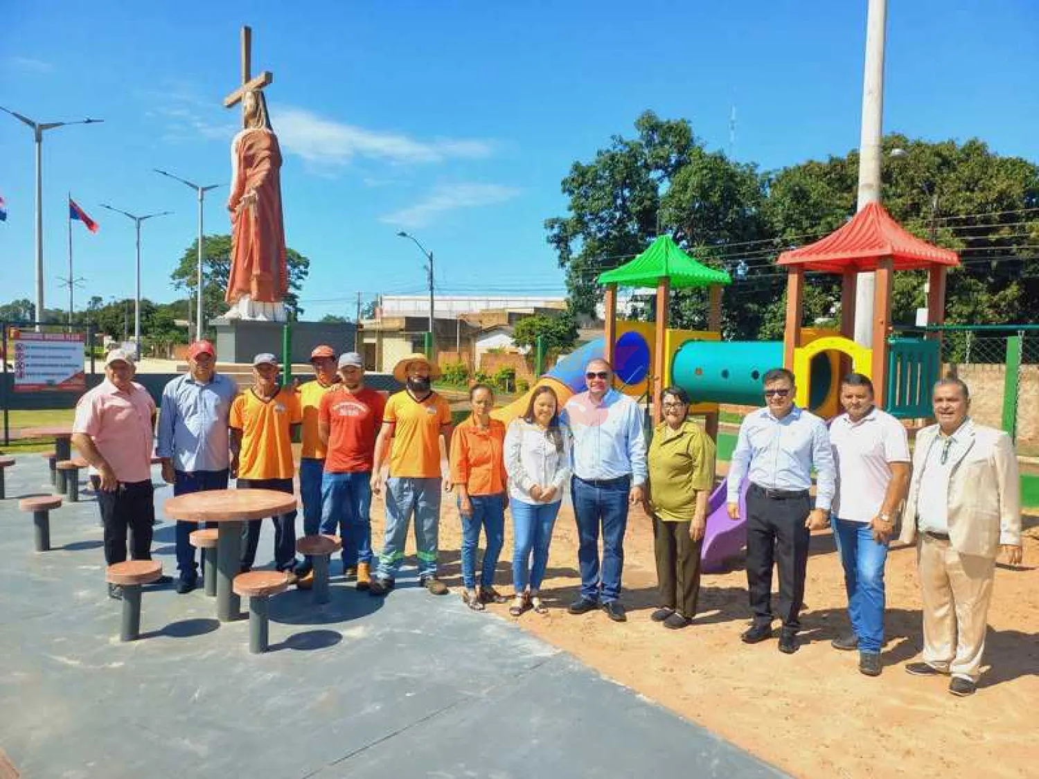 Intendente Pablino Arévalos inaugura nueva plaza multiuso en Zanja Pytã