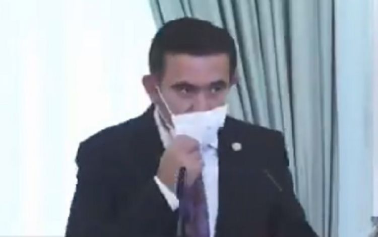 Ante críticas, Petta se lanza contra legisladores y los acusa de violar la ley
