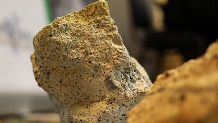 Incautan en la India 6 kilos de uranio y detienen a siete personas que intentaban venderlo