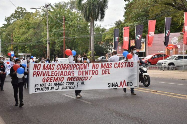 Médicos se movilizarán desde mañana y anuncian huelga general de no tener respuestas