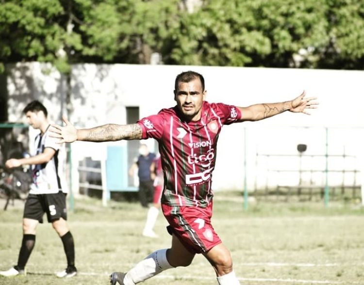 Sol de América y Tembetary buscan la soñada instancia