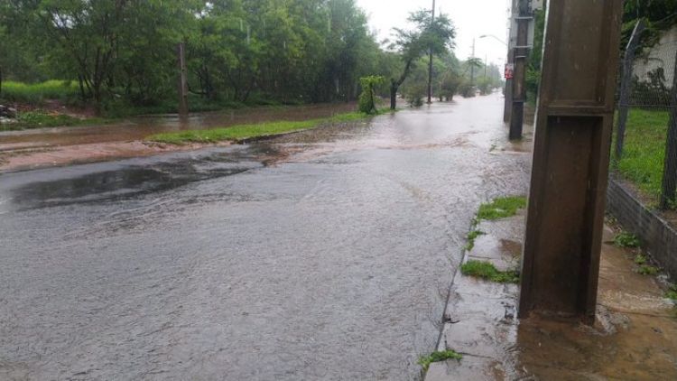 Tras fuerte temporal, acumulado de agua caída en capital fue de 145 milímetros