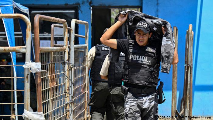 Ecuador declara estado de excepción en zonas golpeadas por el narco