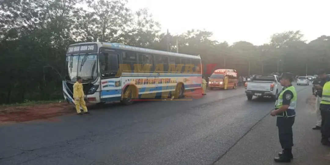Fotógrafo fallece tras ser arrollado por un bus en Yaguarón