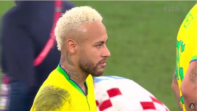 Neymar es multado por construir un lago artificial