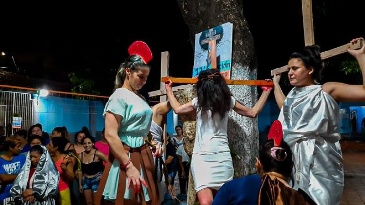 Anticipada Vía Crucis en el Buen Pastor