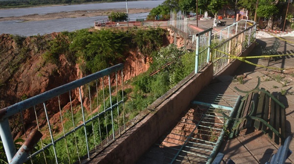 Nenecho: Bonos para obras inexistentes y un mirador que no se puede refaccionar