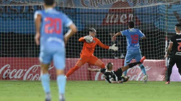 Histórico triunfo de Resistencia ante Olimpia