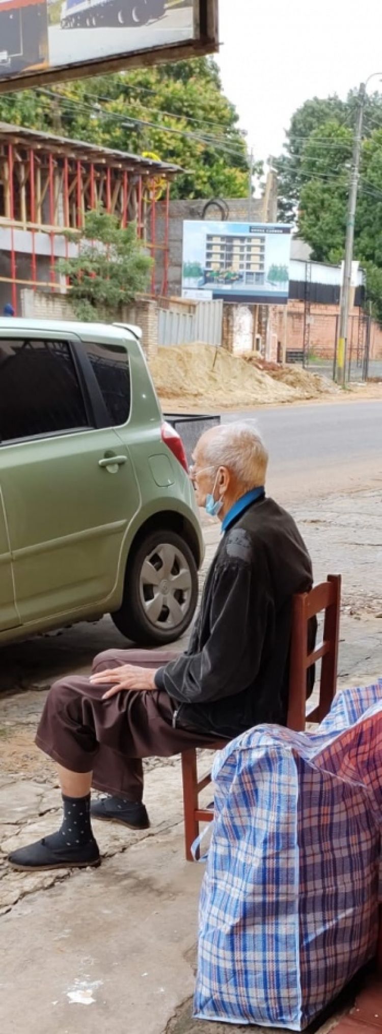 Abuelo fue entregado a su sobrina y autoridades impulsarán denuncia por abandono