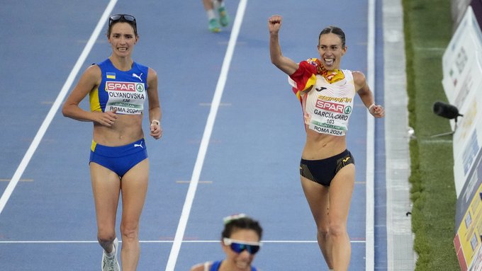 Marchadora española celebra antes de tiempo la medalla de bronce