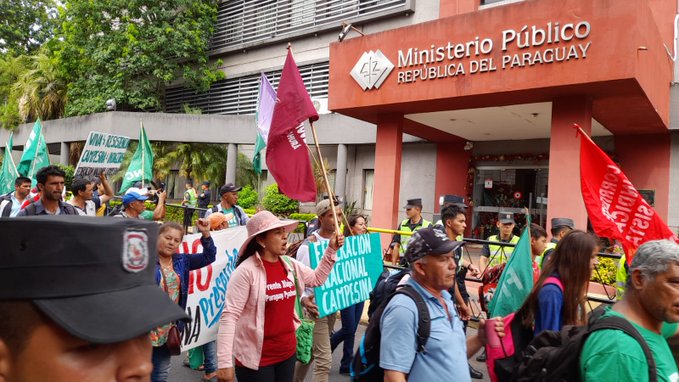 En el Día de los Derechos Humanos, organizaciones marcharon en Asunción