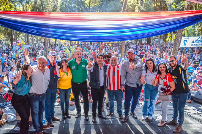 Multitudinario cierre de campaña de Drakeford en Ciudad del Este