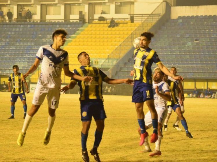 Intermedia: Escoltas nuevamente dejan escapar la chance de acercarse al líder